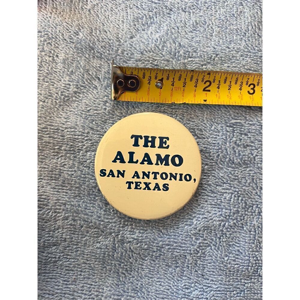 Vintage Pin-back Button The Alamo